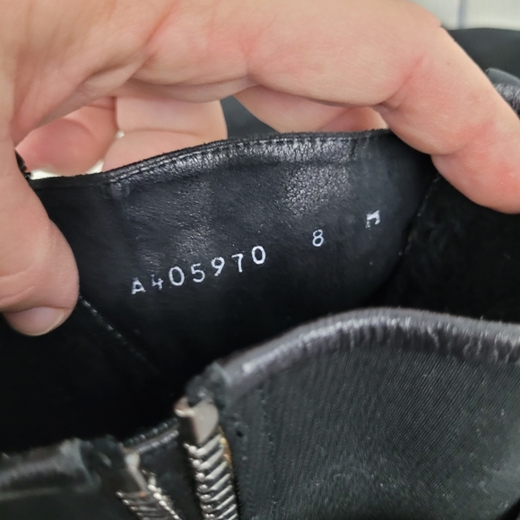 STUART WEITZMAN | side zip high top wedge boots - Picture 9 of 9